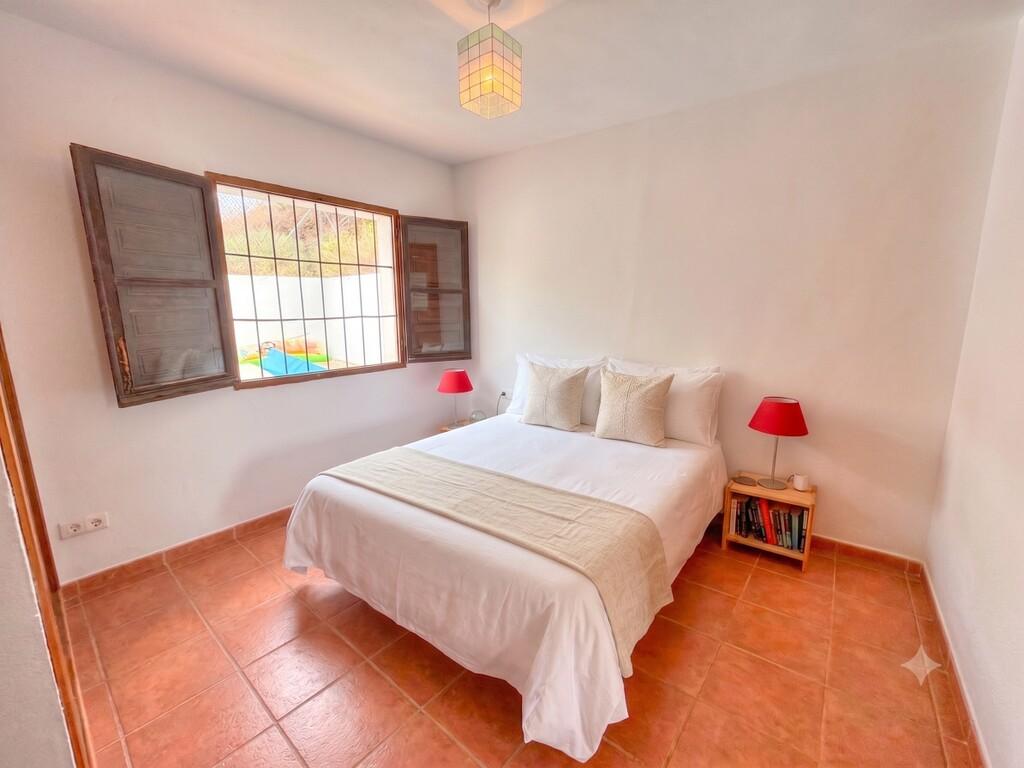 House for Sale in Almáchar