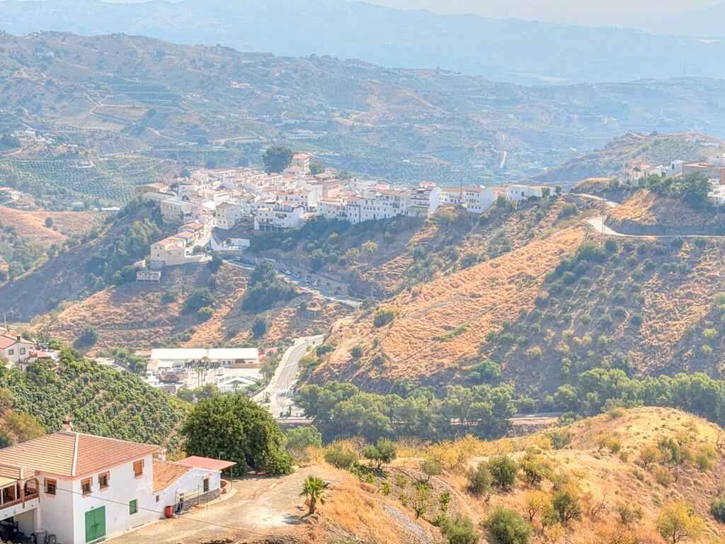 House for Sale in Almáchar