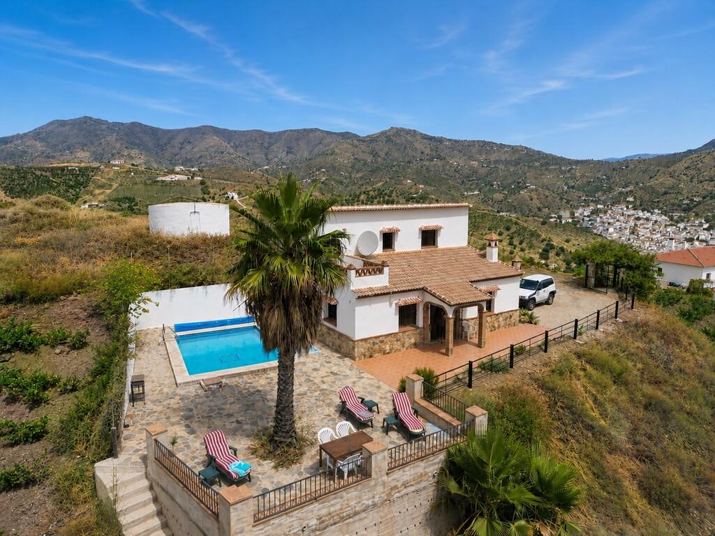 House for Sale in Almáchar