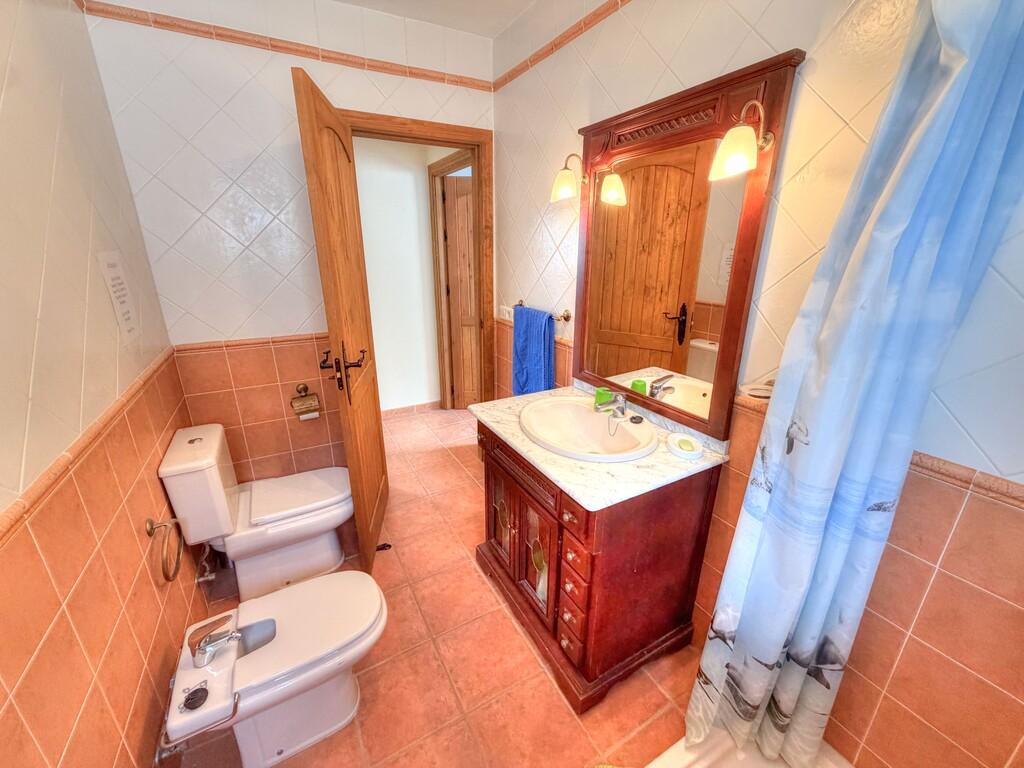 House for Sale in Almáchar