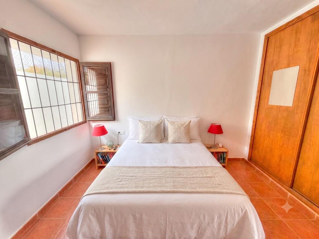 House for Sale in Almáchar