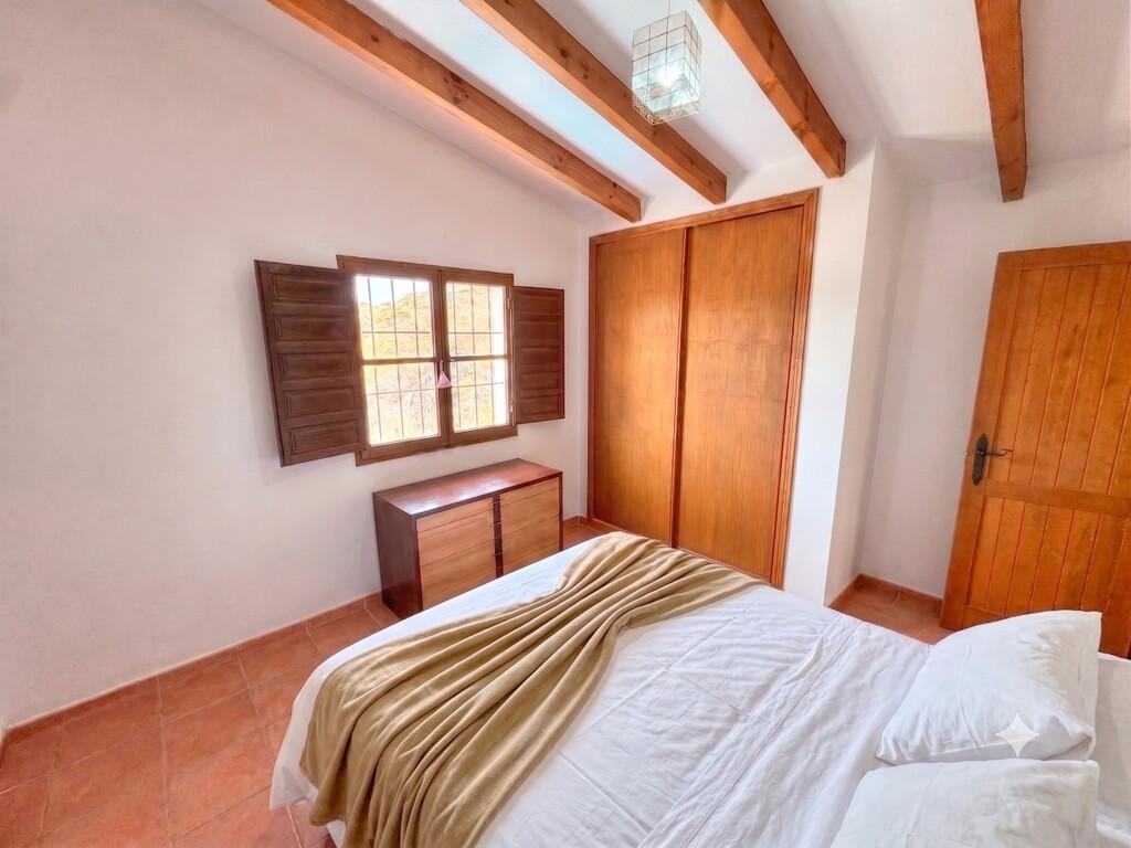 House for Sale in Almáchar