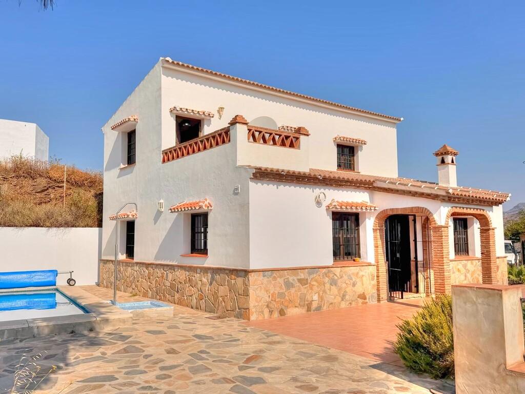 House for Sale in Almáchar