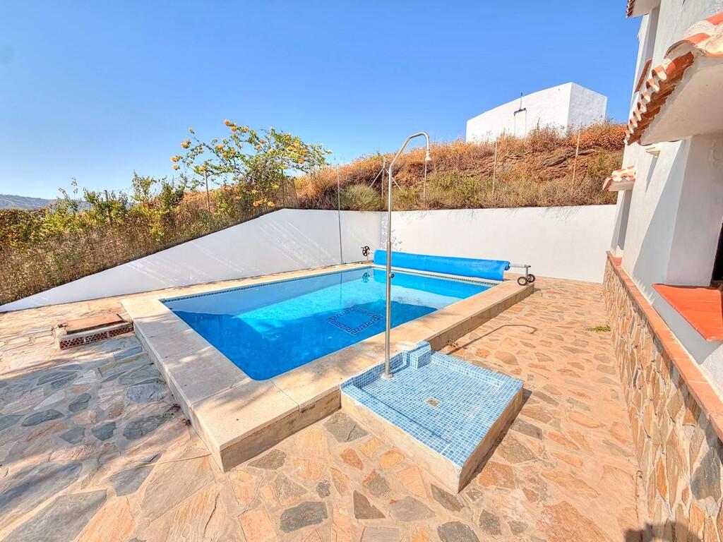 House for Sale in Almáchar