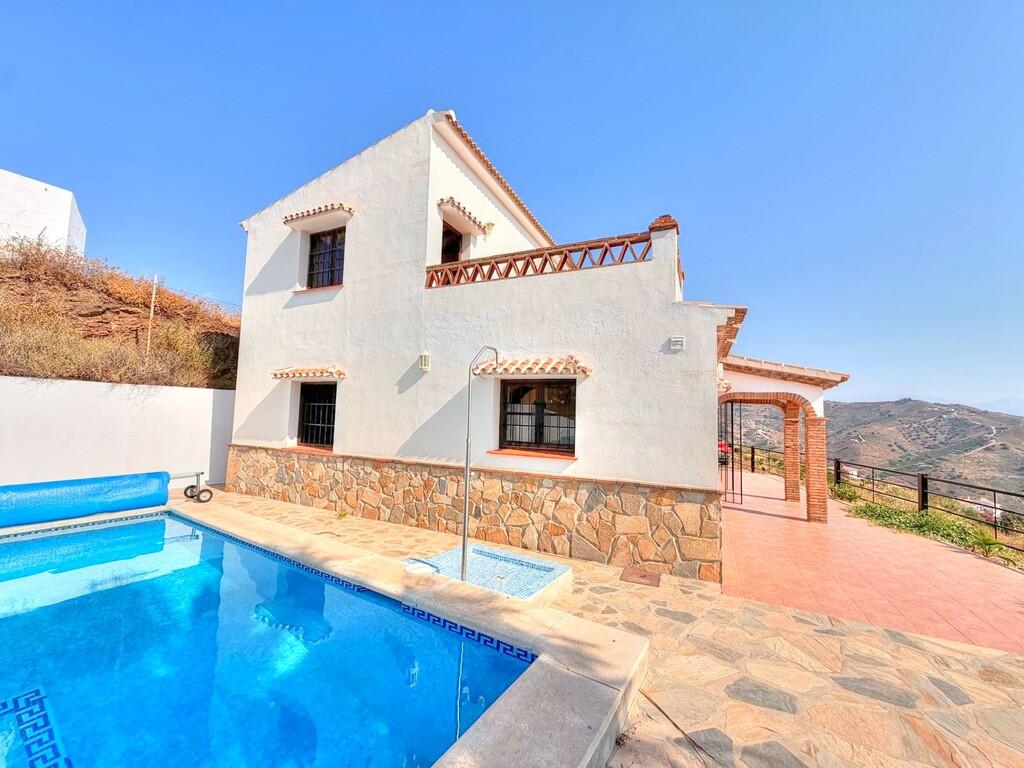House for Sale in Almáchar