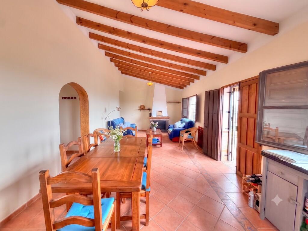 House for Sale in Almáchar