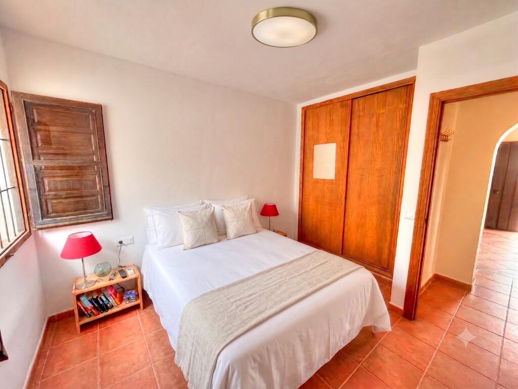 House for Sale in Almáchar