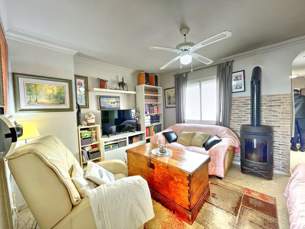Flat for Sale in Caleta de Vélez