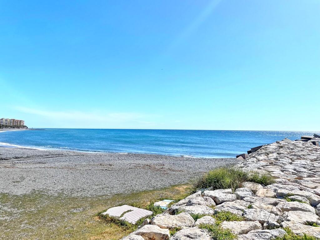 Flat for Sale in Caleta de Vélez