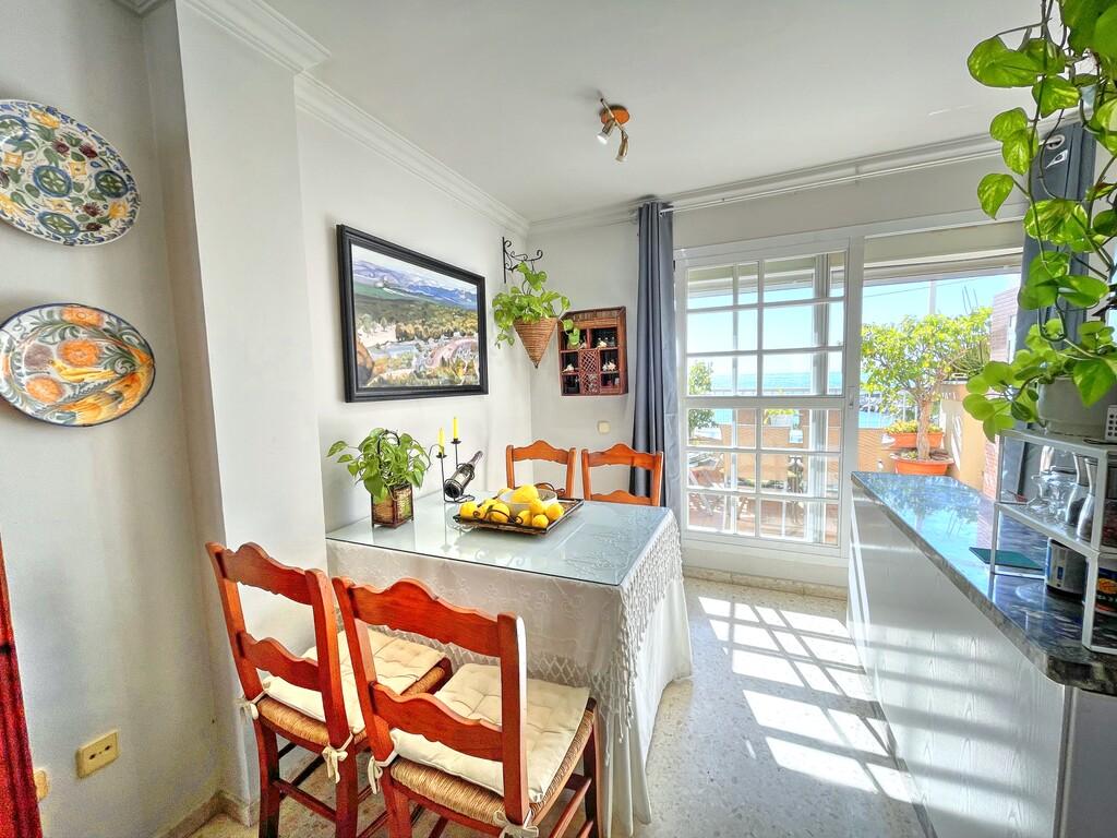 Flat for Sale in Caleta de Vélez