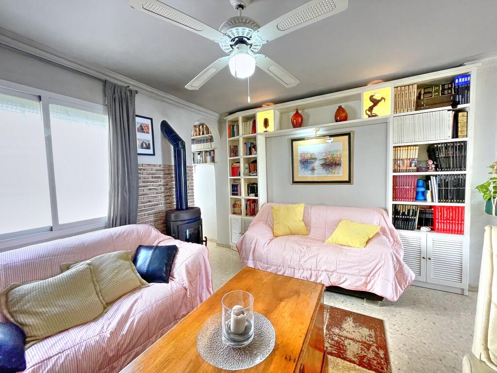 Flat for Sale in Caleta de Vélez