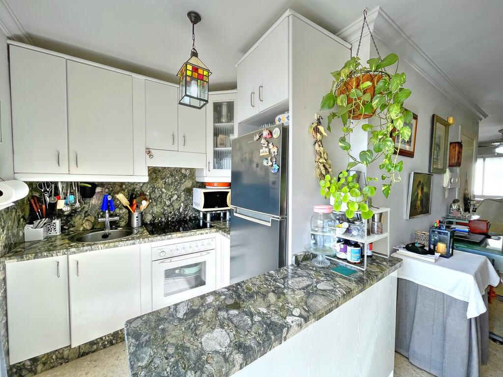 Flat for Sale in Caleta de Vélez