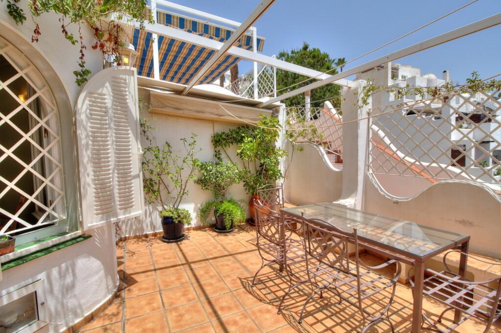 House for Rent in Benajarafe