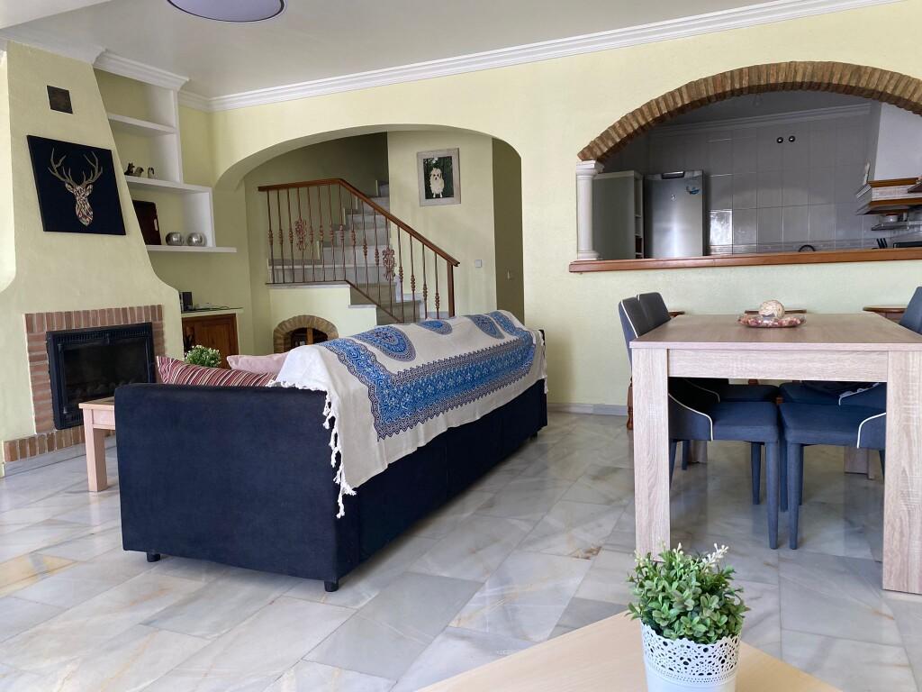 House for Rent in Benajarafe