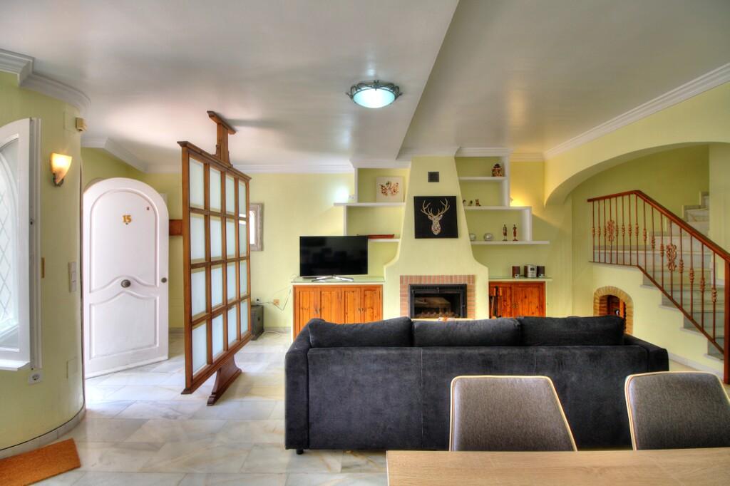 House for Rent in Benajarafe