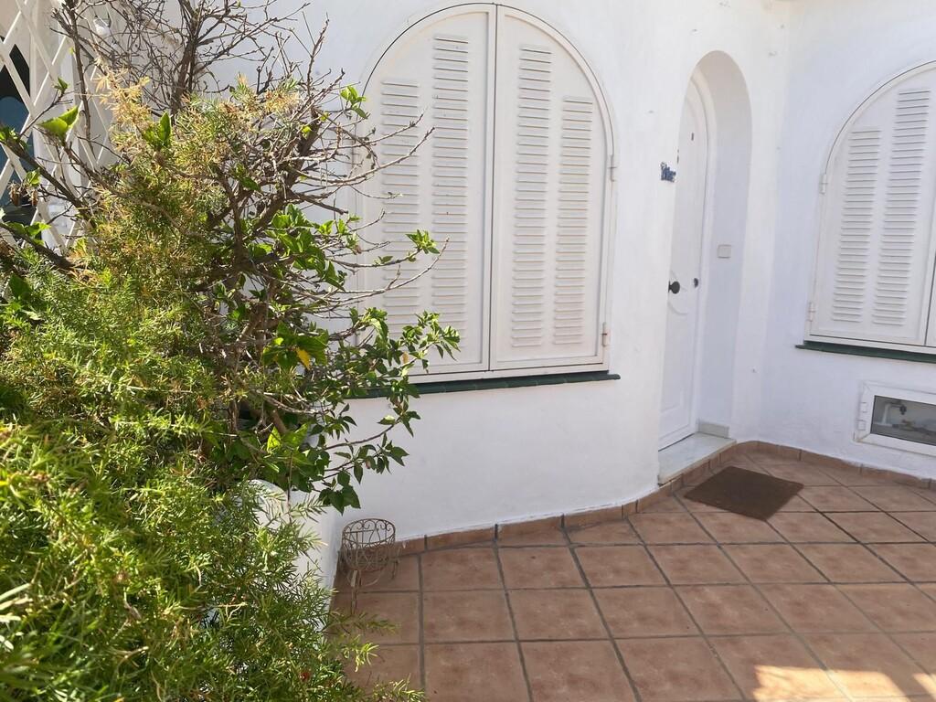 House for Rent in Benajarafe