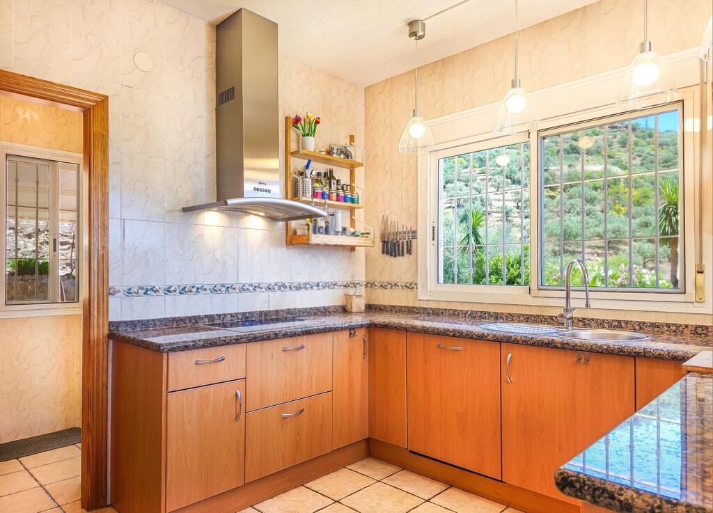 Villa for Sale in Arenas