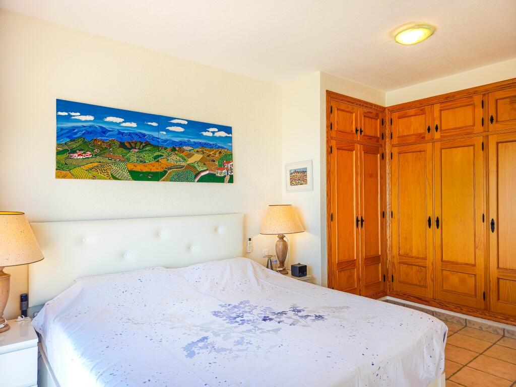 Villa for Sale in Arenas