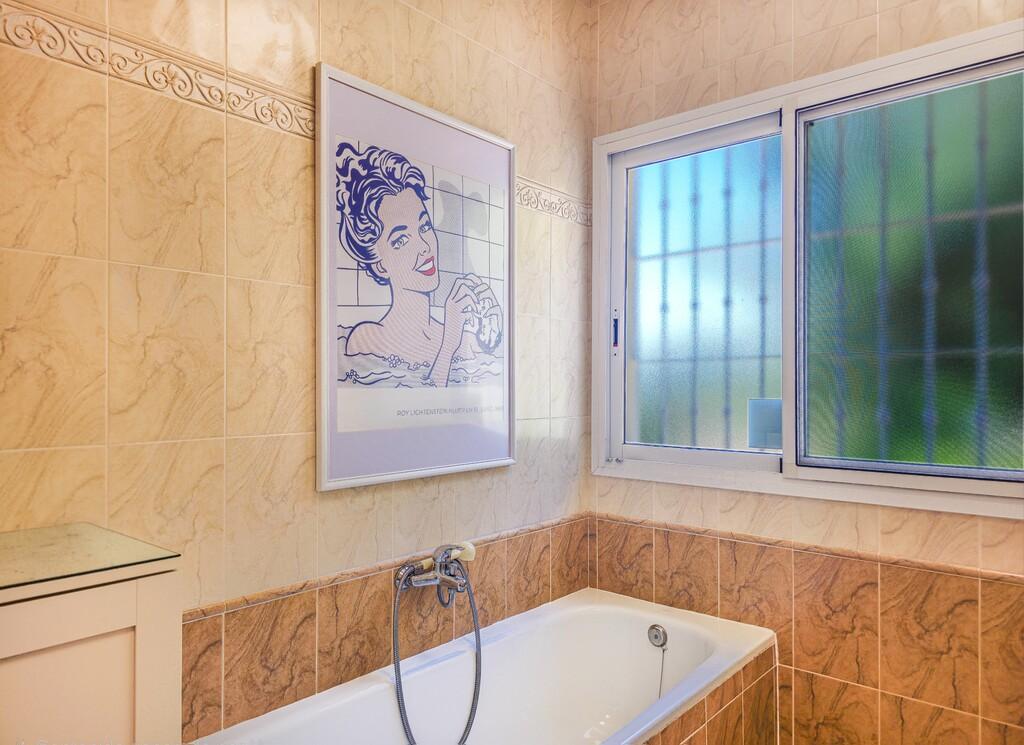 Villa for Sale in Arenas