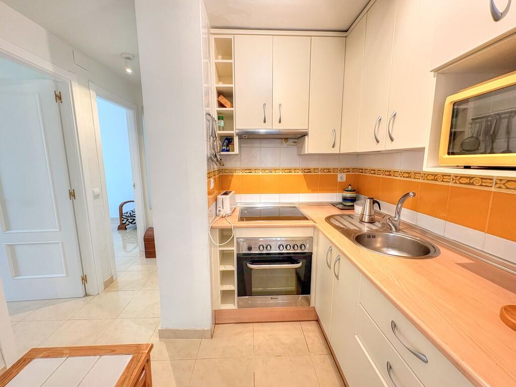 Apartment for Rent in Benajarafe
