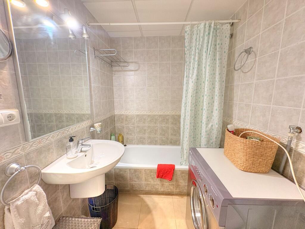Apartment for Rent in Benajarafe