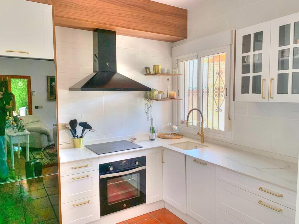 Chalet for Rent in Alcaucín