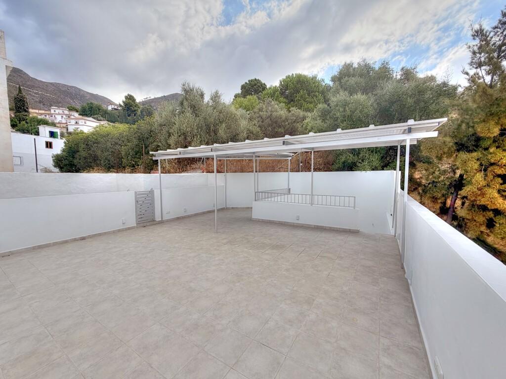 House for Sale in Cómpeta
