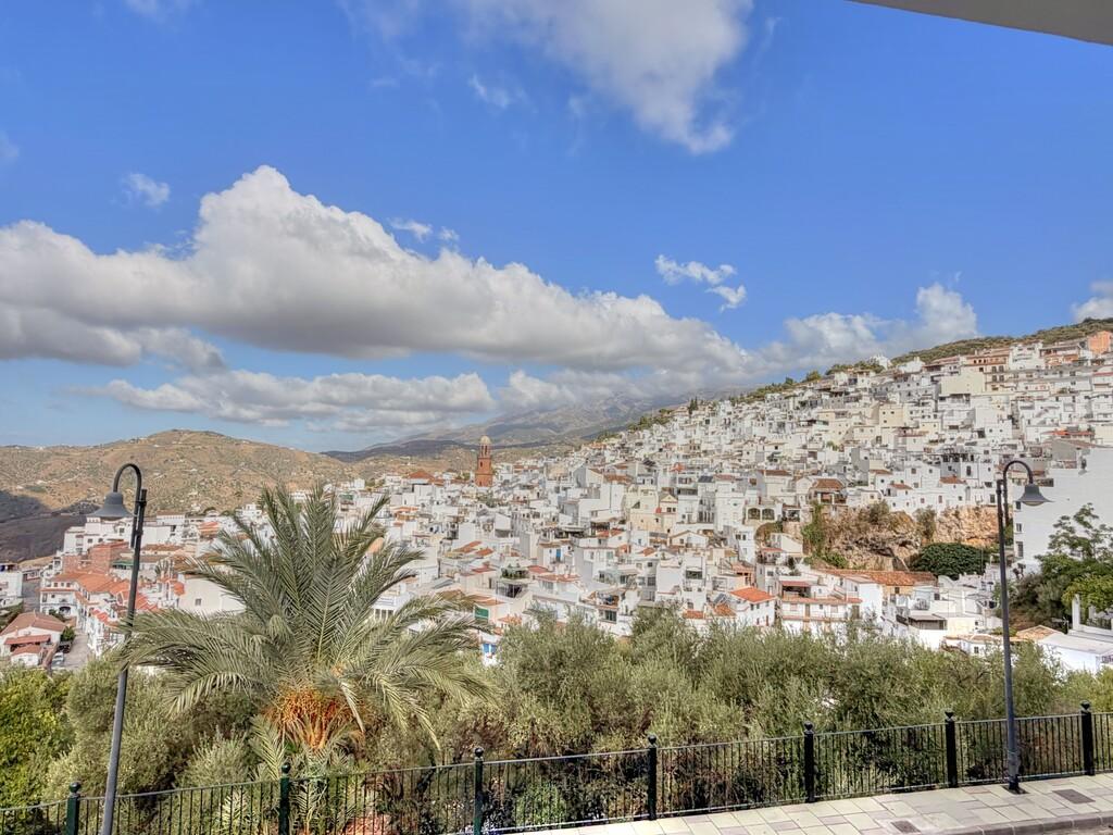 House for Sale in Cómpeta