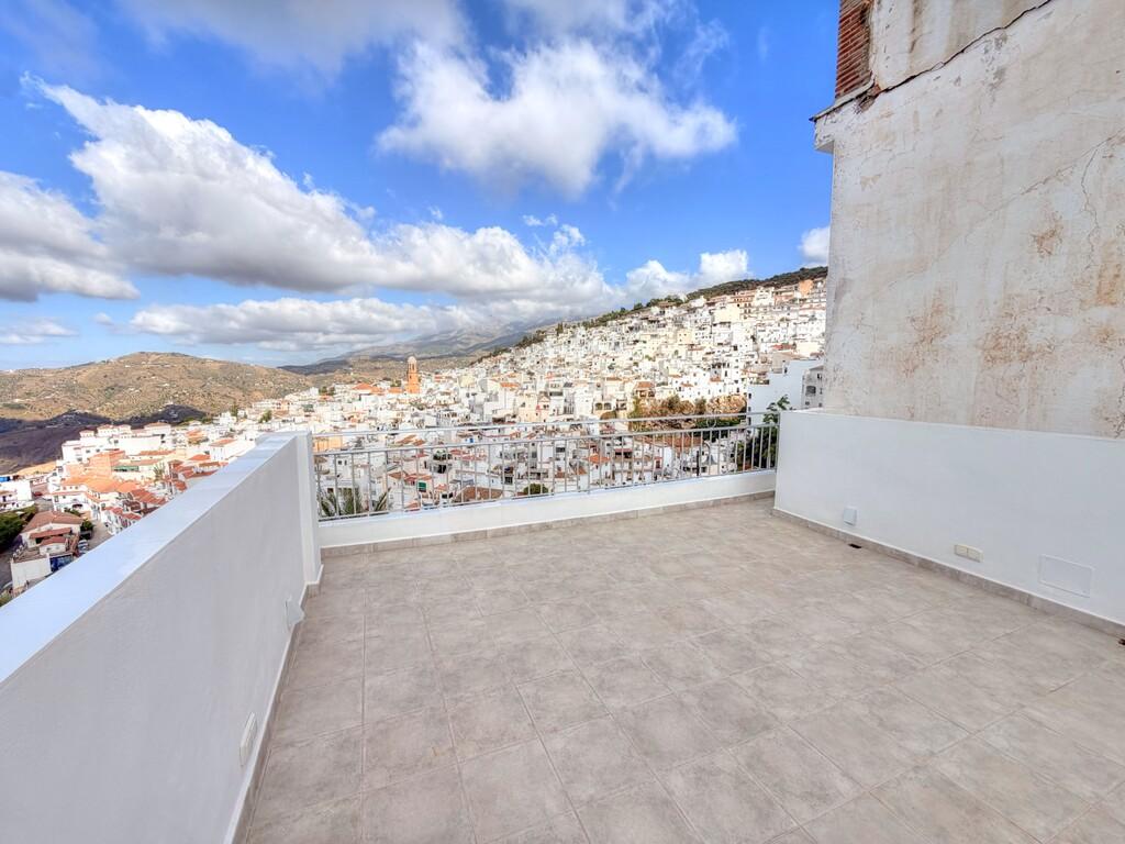 House for Sale in Cómpeta