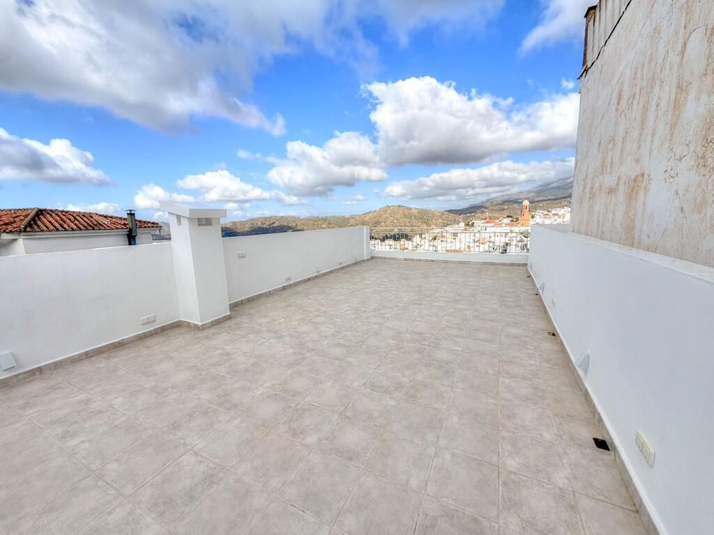 House for Sale in Cómpeta