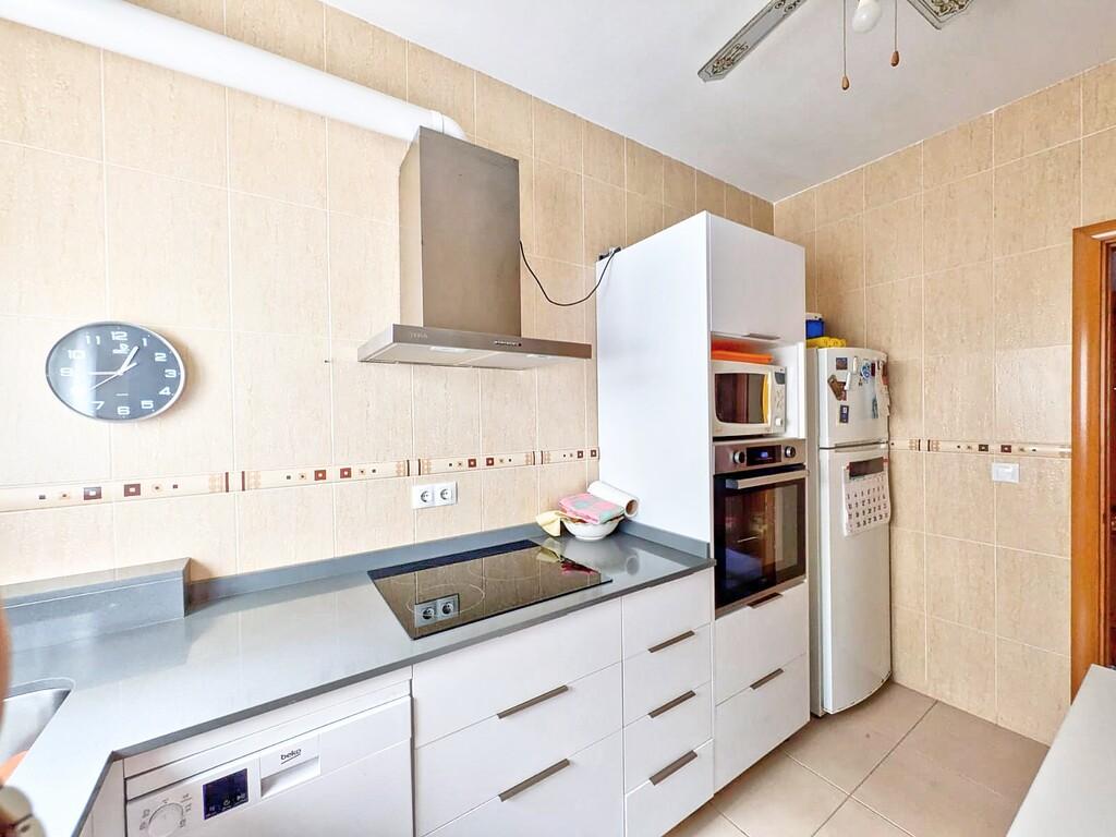 Penthouse for Rent in Viñuela