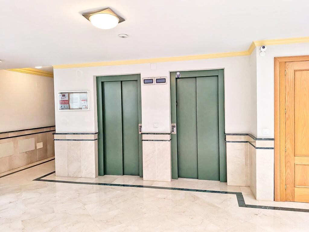 Penthouse for Rent in Viñuela