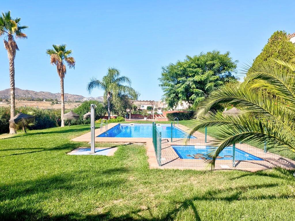 Penthouse for Rent in Viñuela