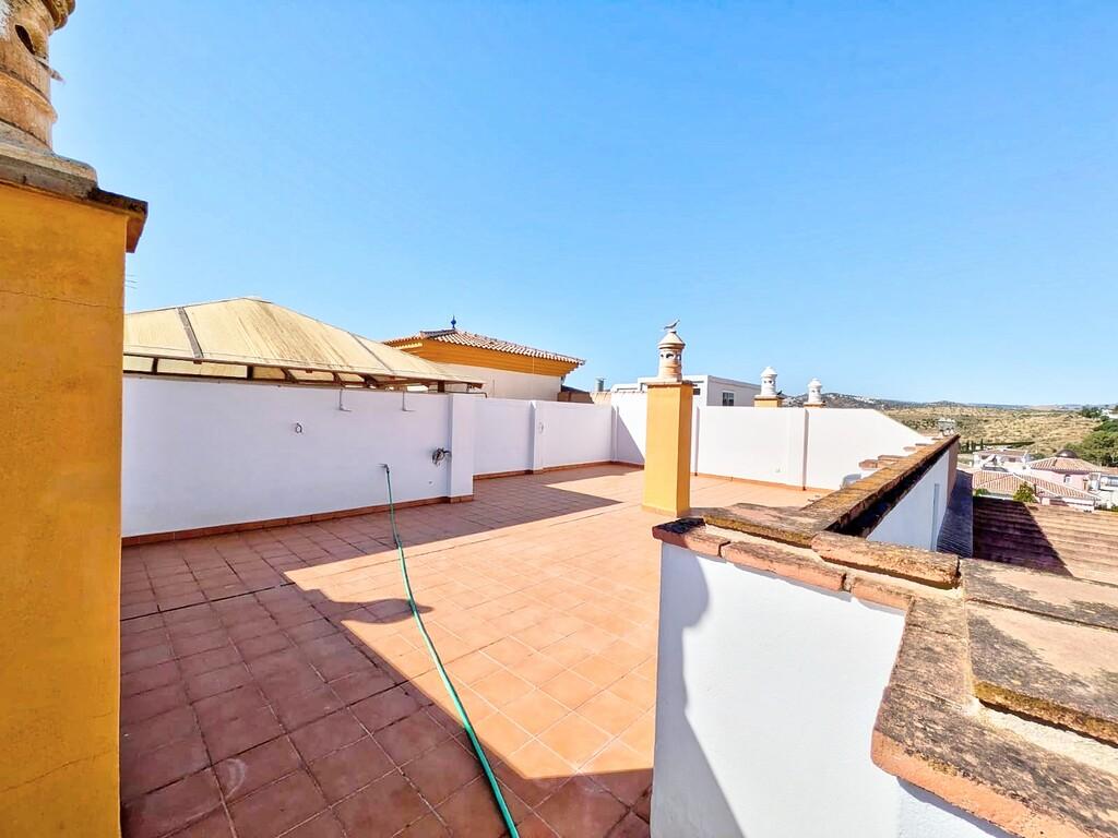 Penthouse for Rent in Viñuela