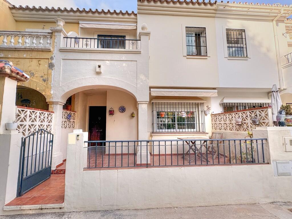 House for Sale in Benajarafe