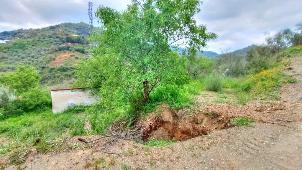 Building Site for Sale in Comares