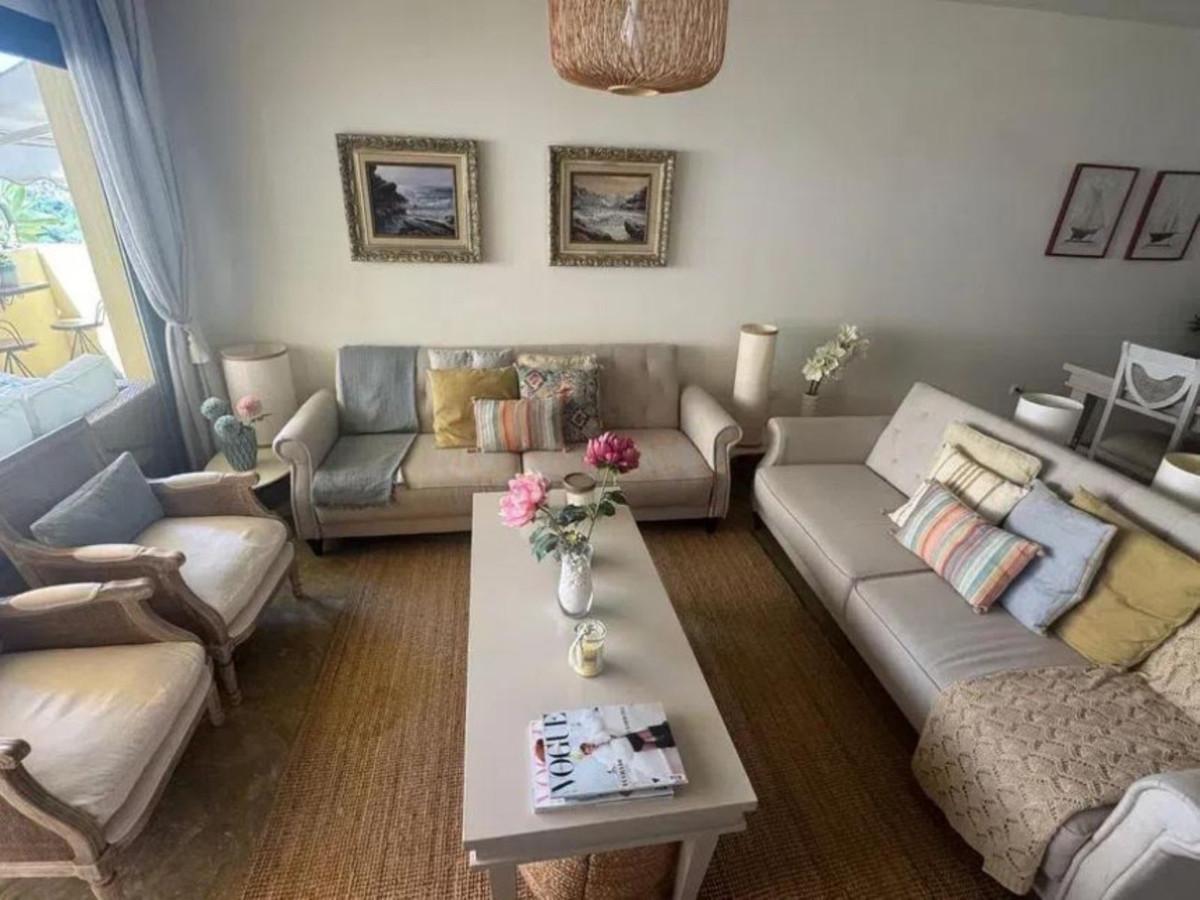 Apartamento en Venta en Estepona