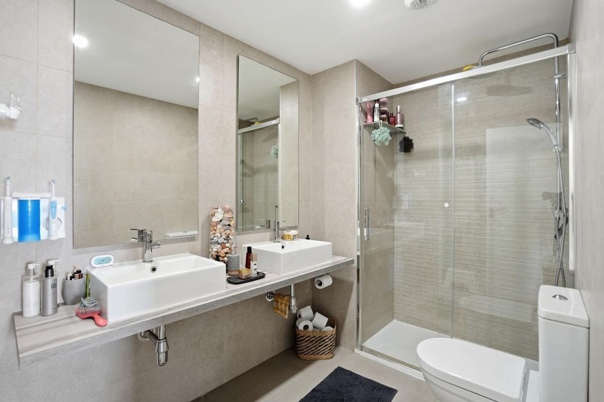 Apartment for Sale in Benalmádena