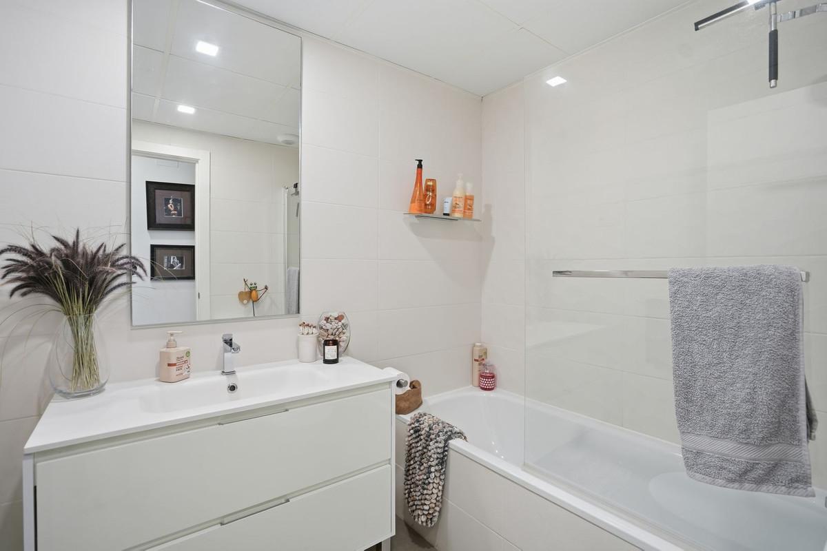 Apartment for Sale in Benalmádena