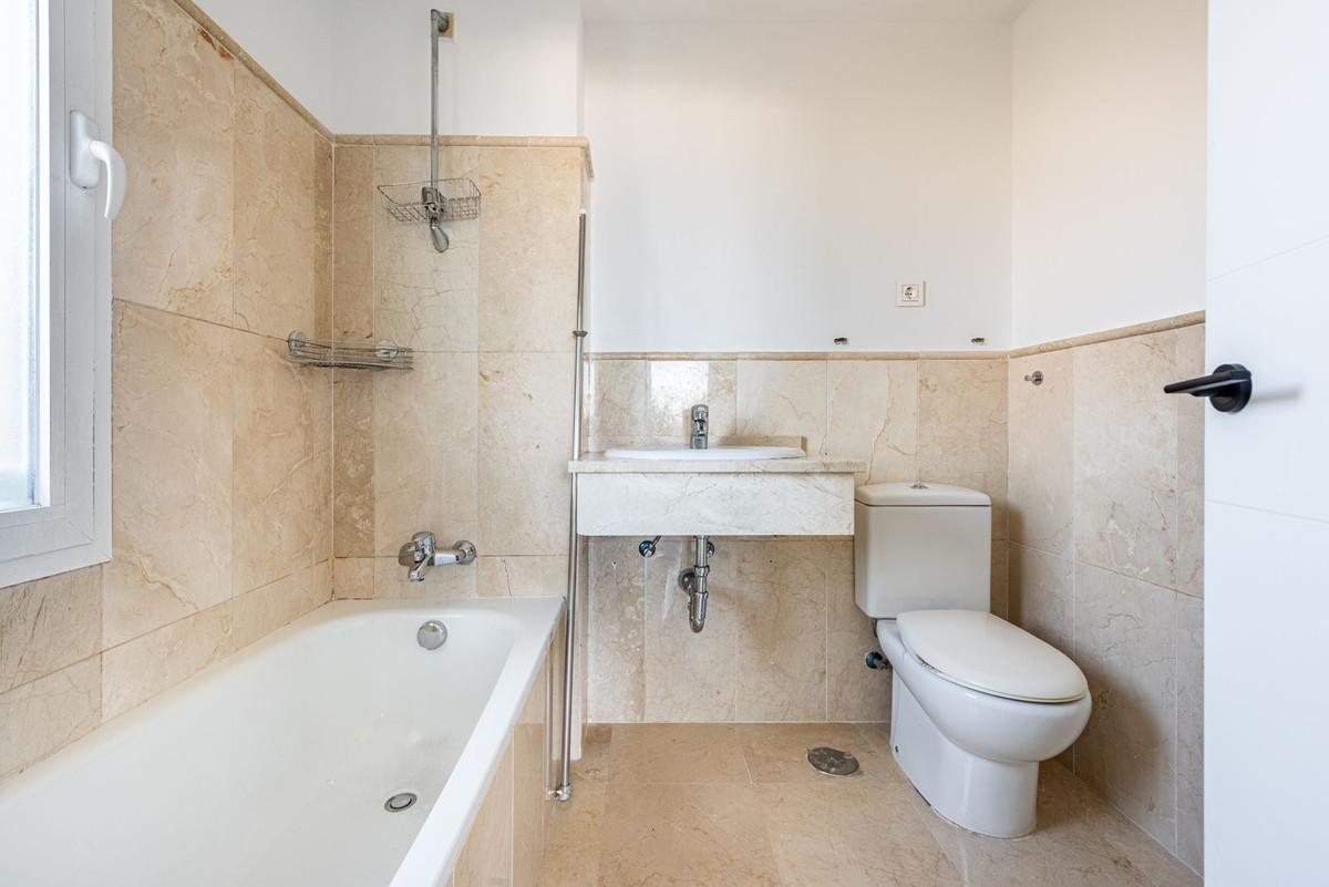 Apartamento en Venta en Estepona