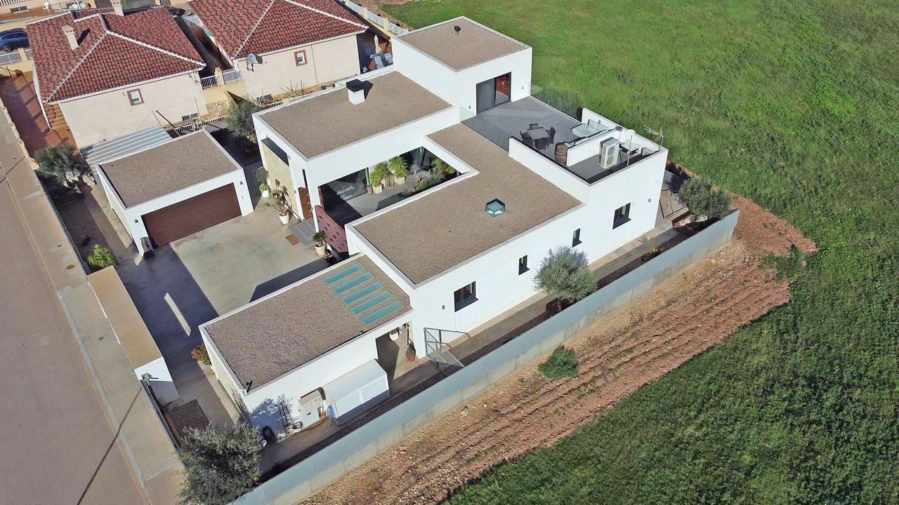 Villa for Sale in Los Alcázares