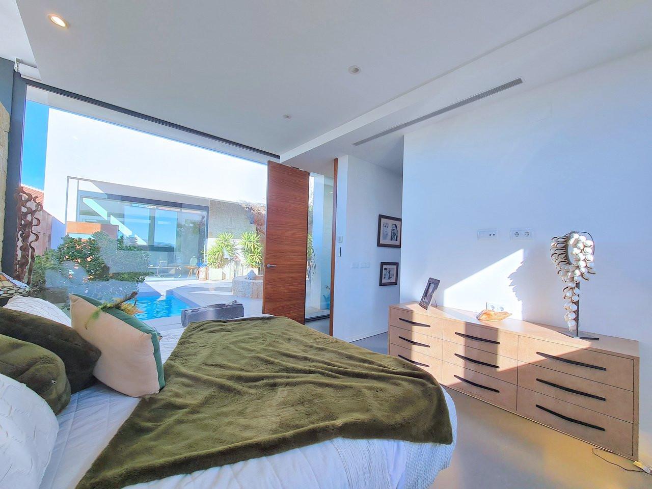 Villa for Sale in Los Alcázares
