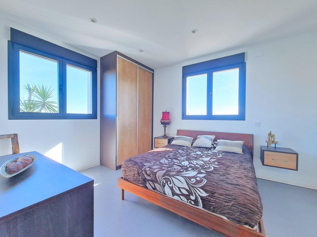 Villa for Sale in Los Alcázares