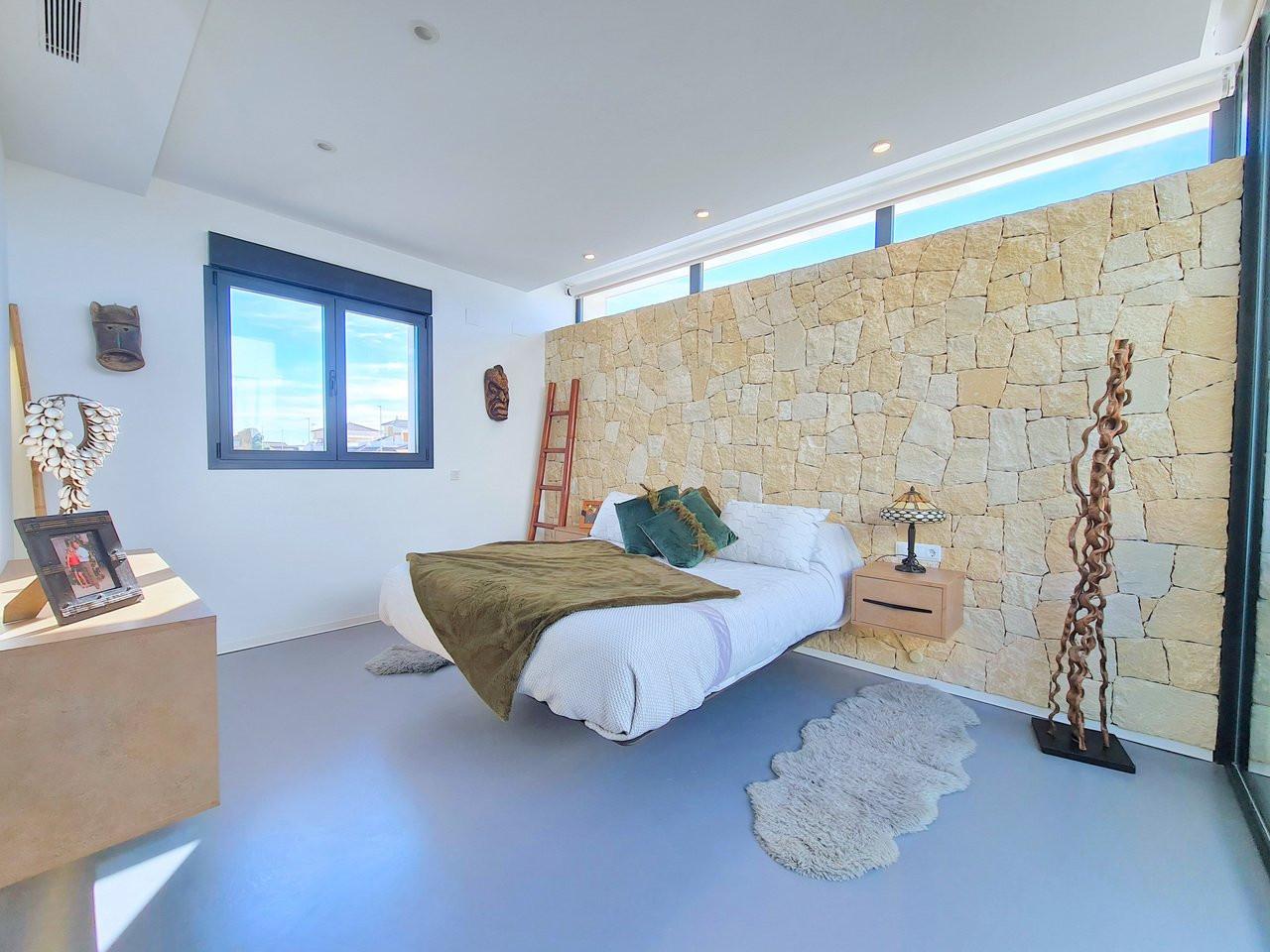Villa for Sale in Los Alcázares