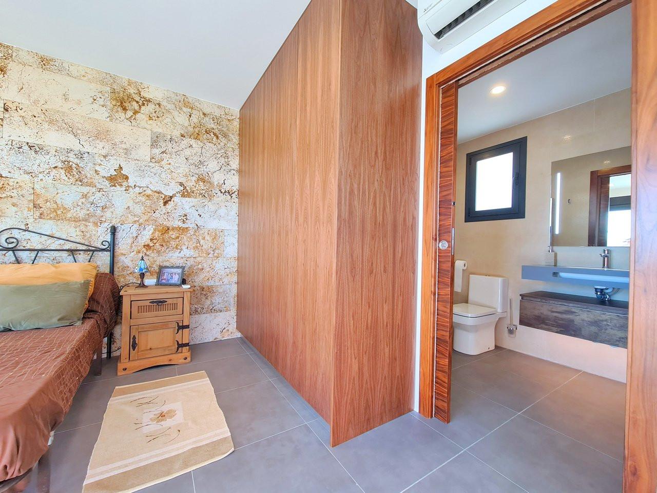 Villa for Sale in Los Alcázares