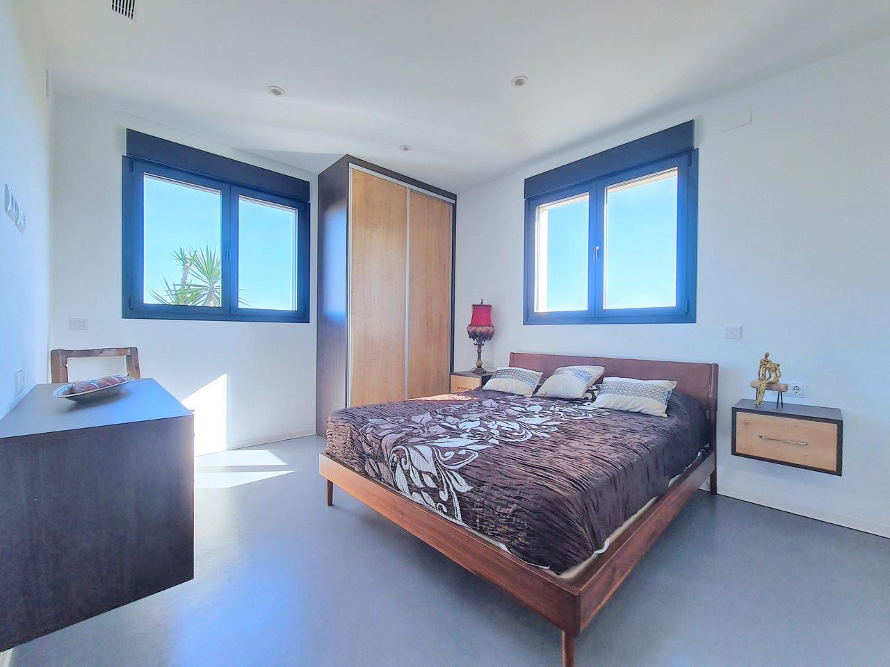 Villa for Sale in Los Alcázares