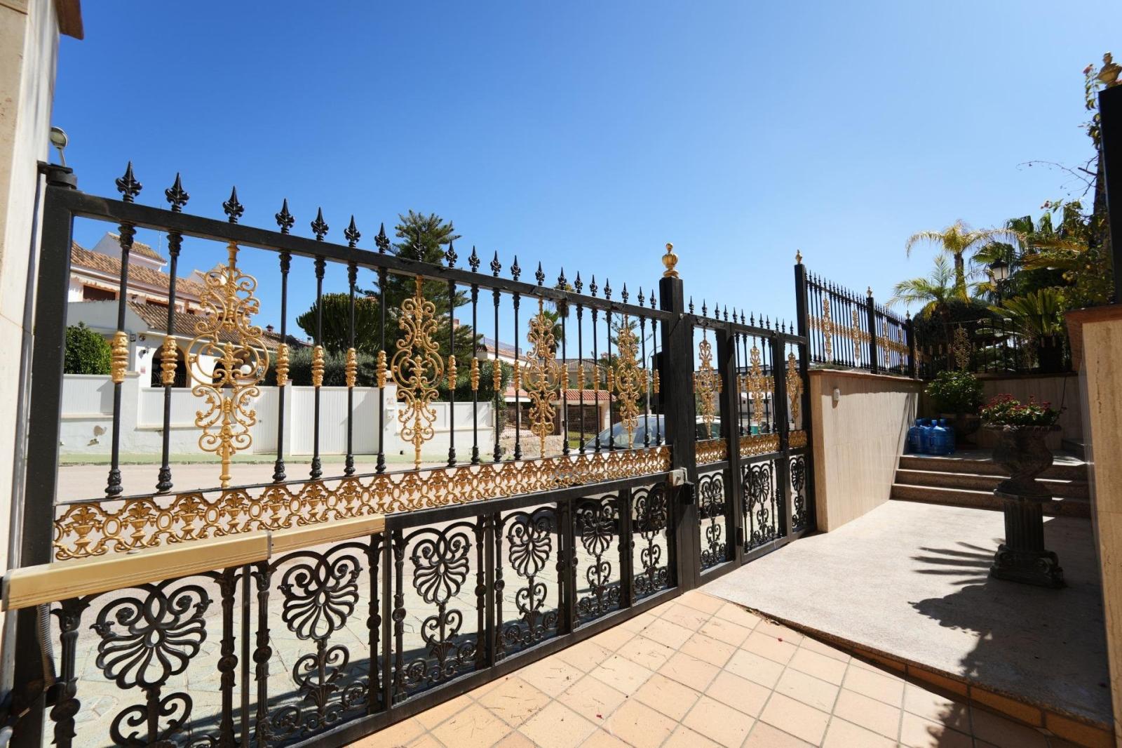 Villa en Venta en Orihuela