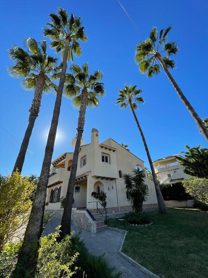 Villa en Venta en Orihuela