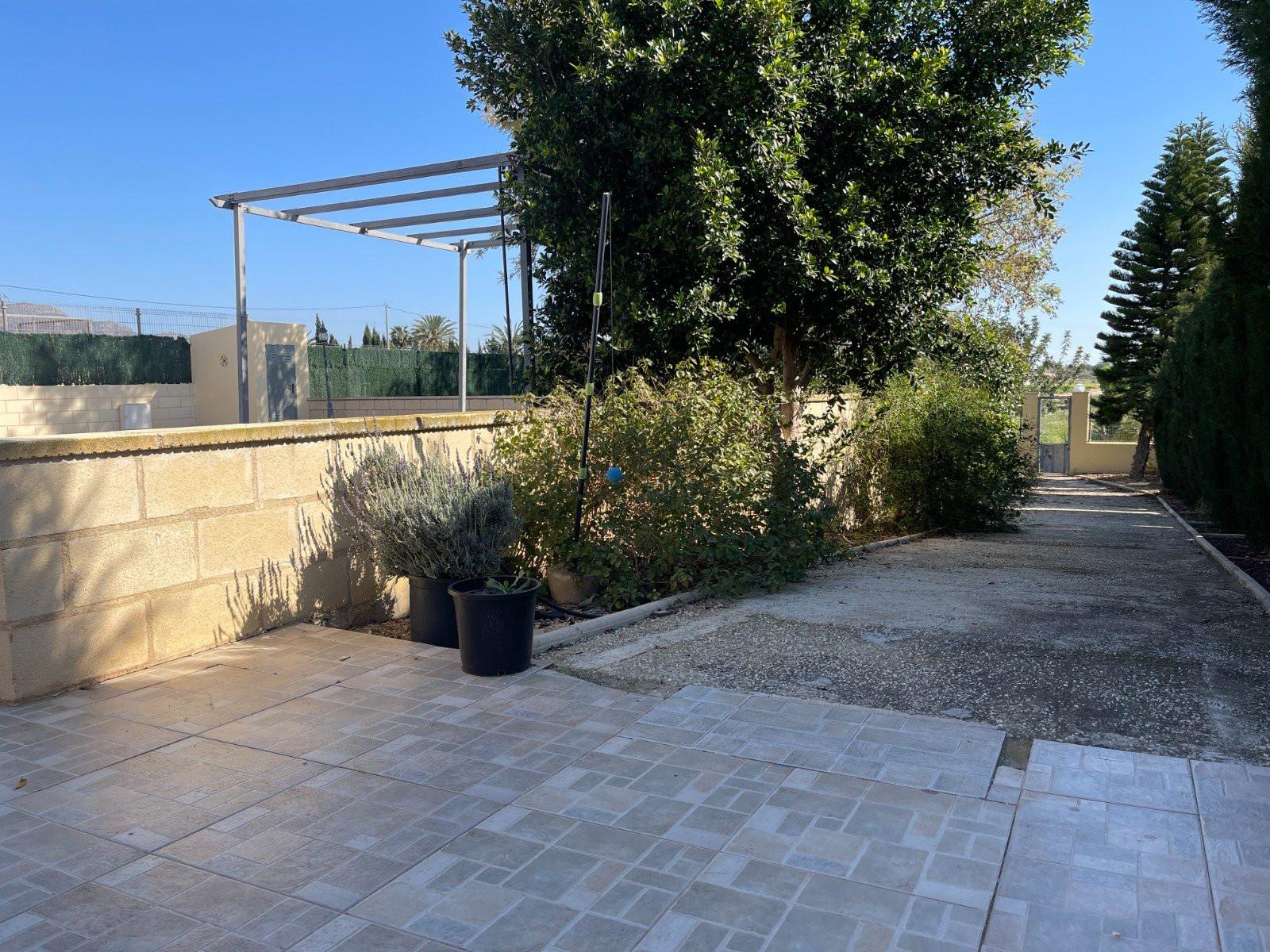 Villa en Venta en Albatera