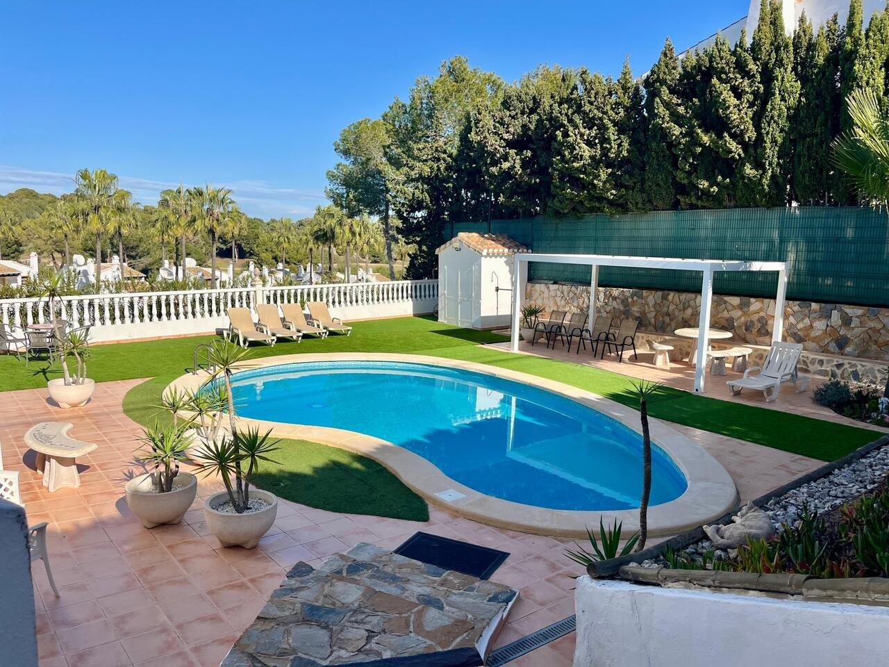 Villa en Venta en Orihuela